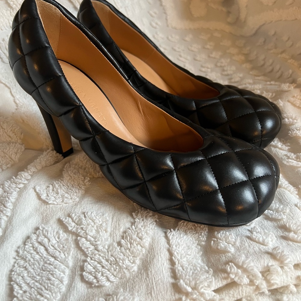 NWT Bottega Veneta Leather Pump Size 6